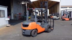 Xe nâng dầu 3 tấn TOYOTA 52-8FD30 động cơ 3Z kim cơ nâng cao 4.5m gật gù lốp kép đời 2014 - 36338