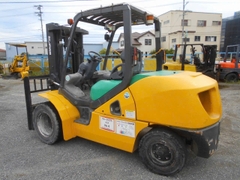 Xe nâng dầu cũ 4.5 tấn KOMATSU FD45T-10 số tự động động cơ SAA4D95LE lốp kép nâng cao 3m đời 2009 - 134392