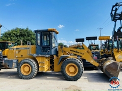 Xúc lật cũ gầu 1,7 m3 giá rẻ Lonking 833B. Xe Hoạt động tốt