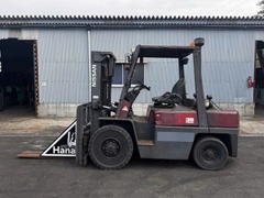 Xe nâng dầu cũ 3.5 tấn NISSAN WF03 Số Tự Động (Dịch Giá - Máy TD42)