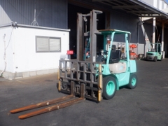 XE NÂNG DẦU MITSUBISHI FD30 F14C-32562  Hotline: 096.235.1368