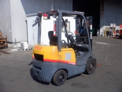 XE NÂNG DẦU TCM  FHD18T3 0J901569 LH:096.235.1368