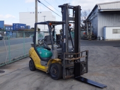 Xe nâng xăng Komatsu FG25T-16 dịch giá, tháp 4m Xe đẹp, giá rẻ