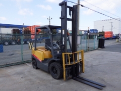 Xe nâng Nhật bãi TCM FD25C13 số sàn, dịch giá, tháp 4m Nhập Nhật cực đẹp