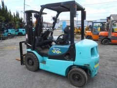 Xe nâng 2 tấn chui cont SUMITOMO 11FD20PAXI92D đời 2015
