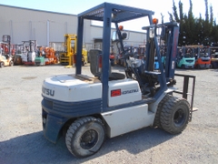 Xe nâng 2,5 tấn Komatsu FD25-11 số sàn, dịch giá Nhật bãi. Xe đẹp, giá rẻ