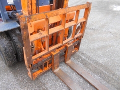 Xe nâng dầu 2,5 tấn TOYOTA 5FD25 số sàn – Gật gù, lốp kép, nâng cao 3.5m – Nhập khẩu Nhật Bản