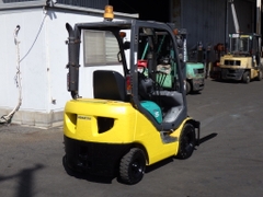 Xe nâng dầu 1,5 tấn KOMATSU FD15C-18 số sàn, mâm xoay – Nhập khẩu từ Nhật Bản, giá rẻ