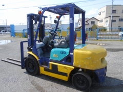 Xe nâng dầu 2,5 tấn Komatsu FD25C-12 số sàn cực đẹp– Nhập khẩu từ Nhật Bản