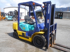 Xe nâng dầu 2,5 tấn Komatsu FD25C-12 số sàn cực đẹp– Nhập khẩu từ Nhật Bản