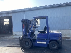 XE NÂNG DẦU KOMATSU FD30-11 472065  LH:096.235.1368