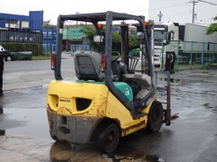 Xe nâng dầu 1,5 tấn KOMATSU FD15T-20 số tự động gật gù nhập khẩu từ Nhật Bản