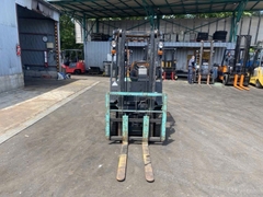 Xe nâng dầu 1,5 tấn SUMITOMO 03-FD15PVIIXA số sàn nhập Nhật giá tiền chục