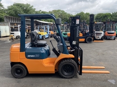 Xe nâng dầu 2 tấn TOYOTA 7FD20 số sàn nhập khẩu từ Nhật giá rẻ