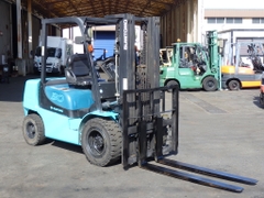 Xe nâng dầu 3 tấn SUMITOMO 13FD30PAXI98D chui container nâng cao 4,5 m dịch giá đời 2012