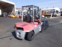 Bán xe nâng 3 tấn gật gù Nissan Nhật bãi - Xe cực chất, Giá Cả Hợp Lý