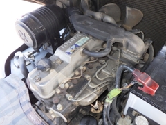 Xe nâng dầu 2,5 tấn TOYOTA 6FD25 số sàn, gật gù (lật đổ), lốp kép