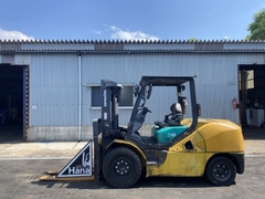 Xe nâng dầu 5 tấn KOMATSU FD50AT-10 đời 2009 cực đẹp, nhập khẩu từ Nhật Bản