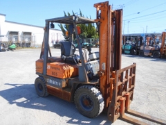 Xe nâng dầu 2,5 tấn TOYOTA 5FD25 số sàn, gật gù (lật đổ) giá rẻ
