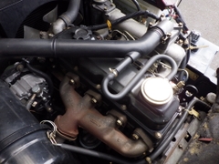 Xe nâng dầu 2,5 tấn NISSAN FJ02M25 số sàn, dịch giá cực chất