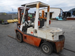 Xe nâng dầu 3 tấn NISSAN EGH02M30 số sàn nhập nhật giá rẻ