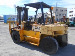 Xe nâng 6 tấn TCM FD60Z7 số tự động, dịch càng nhập khẩu từ Nhật Bản