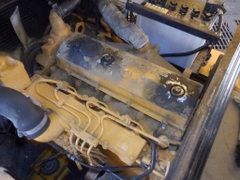 Xe nâng Komatsu 2,5 tấn FD25-10 số sàn dịch giá. Hàng nhập Nhật