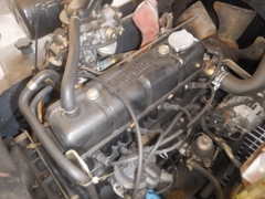 Xe nâng xăng Nissan 3 tấn lắp kẹp tròn