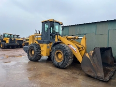 Xúc lật cũ XCMG LW500FN gầu 3,5 m3 đời 2017 nguyên bản, hoạt động ít