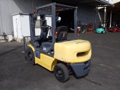Xe nâng xăng Komatsu FG25T-12 số tự động dịch giá nhập Nhật