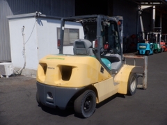 Xe nâng 3,5 tấn KOMATSU FD35T-10 đời 2012 dịch giá Nhật bãi