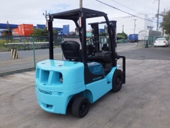 Xe nâng 2,5 tấn chui container, dịch giá SUMITOMO 11FD25PAXI98D đời 2012