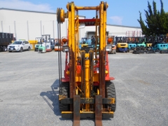Xe nâng Nhật bãi Mitsubishi FD25 số sàn, chui container