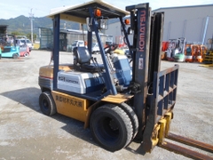 Xe nâng Nhật bãi Komatsu FD25-11 số sàn, gật gù, lốp kép, máy đen cực chất