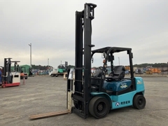 Xe nâng SUMITOMO 13FD30PAXI94D 3 tấn số tự động, nâng cao 5,5m dịch giá, đời cao