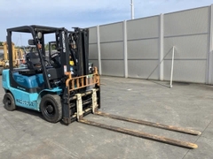 Xe nâng 2.5 tấn SUMITOMO 11FD25PAXI98D số tự động, dịch càng đời cao