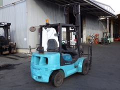 Xe nâng Nhật bãi SUMITOMO 11FD25PAXI98D nâng cao 5m, gật gù, lốp kép