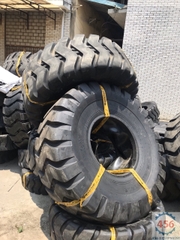 Bán lốp, săm yếm xe xúc lật 23.5-25 hãng HENAN (VỎ XE XÚC LẬT 23.5-25)