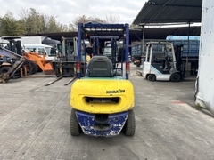 XE NÂNG DẦU KOMATSU FD25C-14 560013  Hotline: 096.235.1368