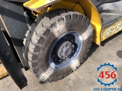 Xe nâng cũ 2,5 tấn Komatsu FD25C-15 số sàn