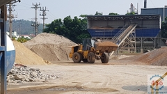MÁY XÚC LẬT CŨ LIUGONG 50CN GẦU 3 KHỐI CẦN BÁN. SẢN XUẤT 2013