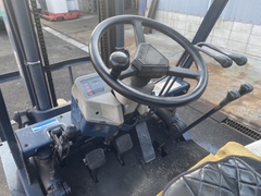 XE NÂNG DẦU KOMATSU FD20-11 430335 LH:096.235.1368