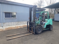 XE NÂNG MITSUBISHI FD40T LH:096.235.1368