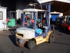 XE NÂNG NHẬT BÃI KOMATSU FD25T-14 - 096.235.1368