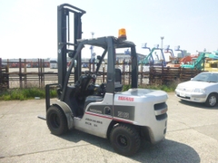 XE NÂNG DẦU NISSAN  YG1F2A35 002456  LH:096.235.1368