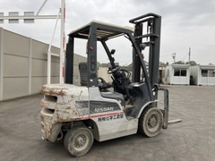 XE NÂNG DẦU NISSAN Y1F2M20 003596