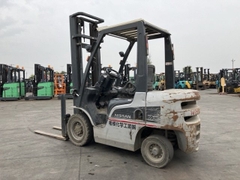 XE NÂNG DẦU NISSAN Y1F2M20 003596