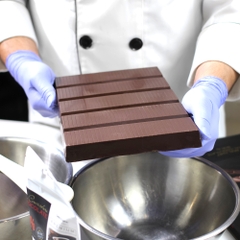 Dark Couverture Chocolate 60% / Block 1kg