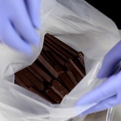 Stick - Dark Couverture Chocolate (4g)/ Bag 1kg