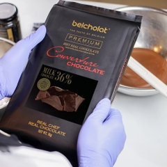 Milk Couverture Chocolate 36% / Block 1kg